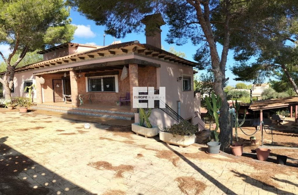 Revente - Villa Individuelle - San Miguel de Salinas