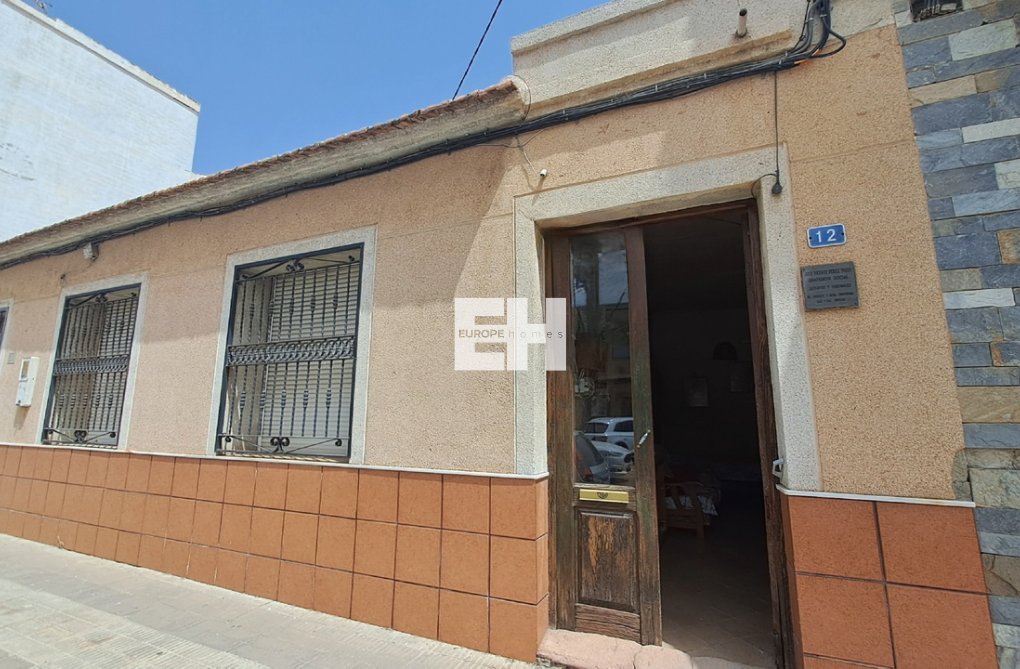 Revente - villa - Los Montesinos - Costa Blanca