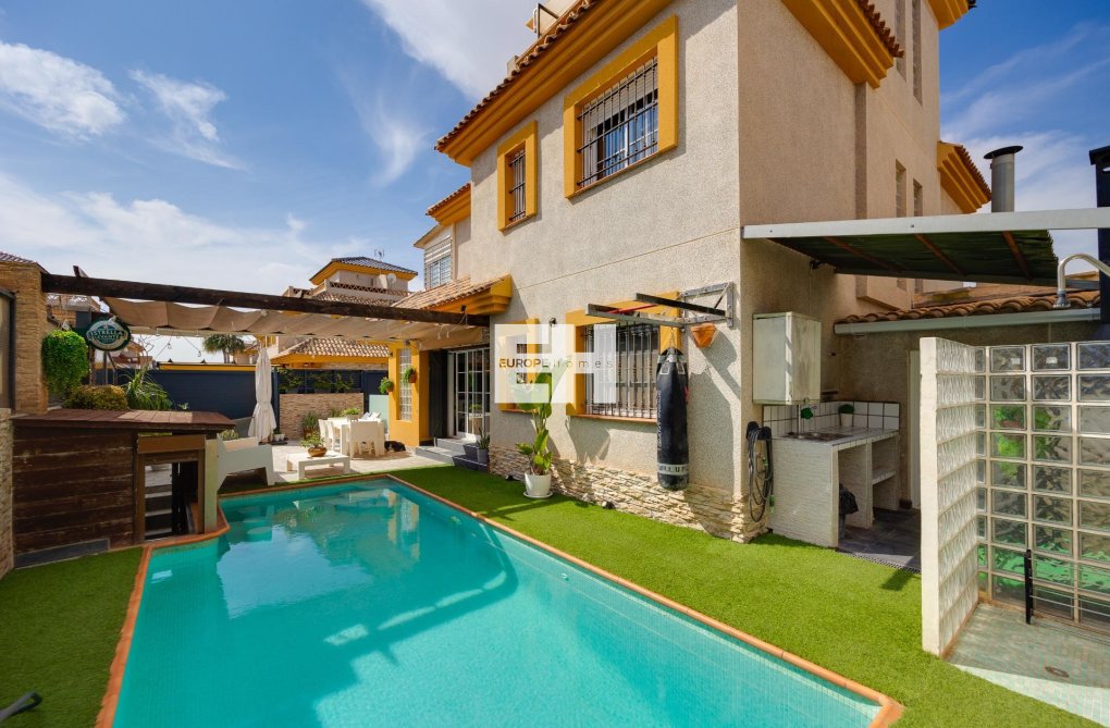 Revente - villa - Los Montesinos - La Herrada