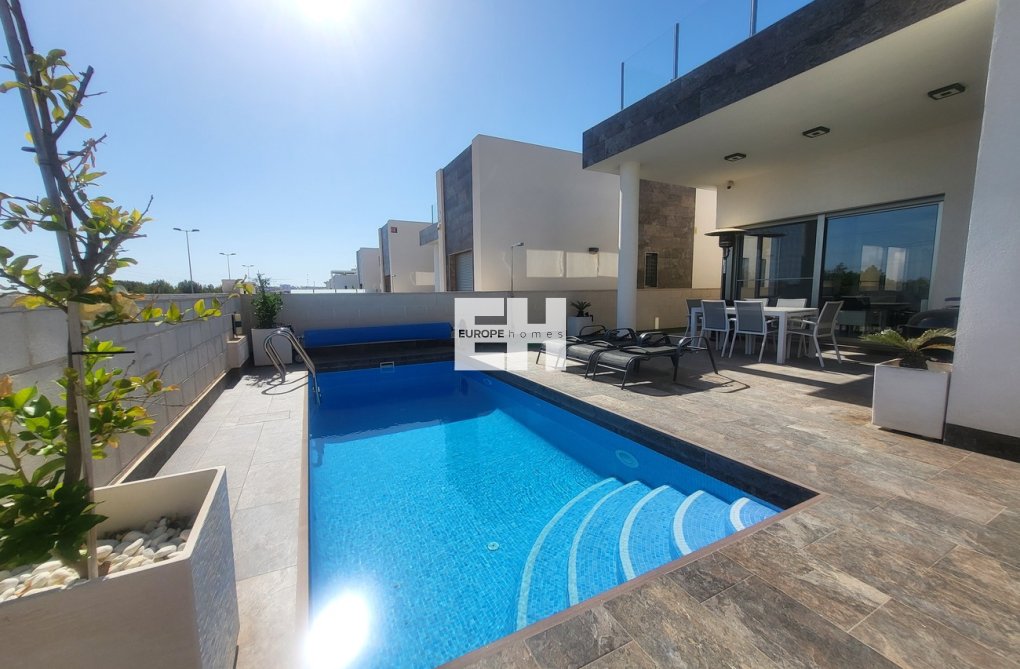 Revente - villa - Orihuela Costa - Costa Blanca