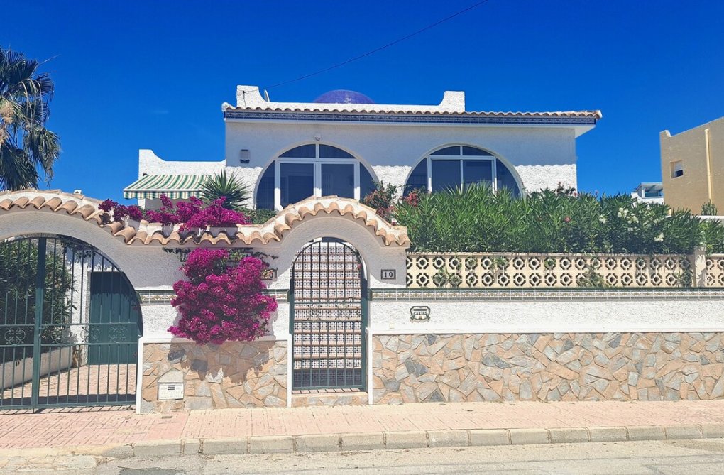 Revente - villa - Orihuela Costa - Costa Blanca