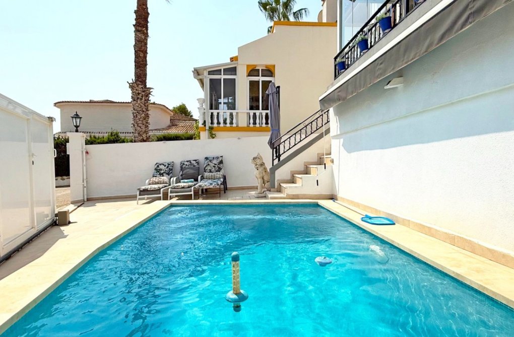 Revente - villa - Orihuela Costa - Costa Blanca