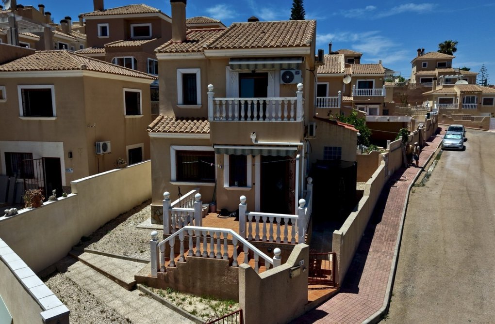 Revente - villa - Orihuela Costa - Costa Blanca