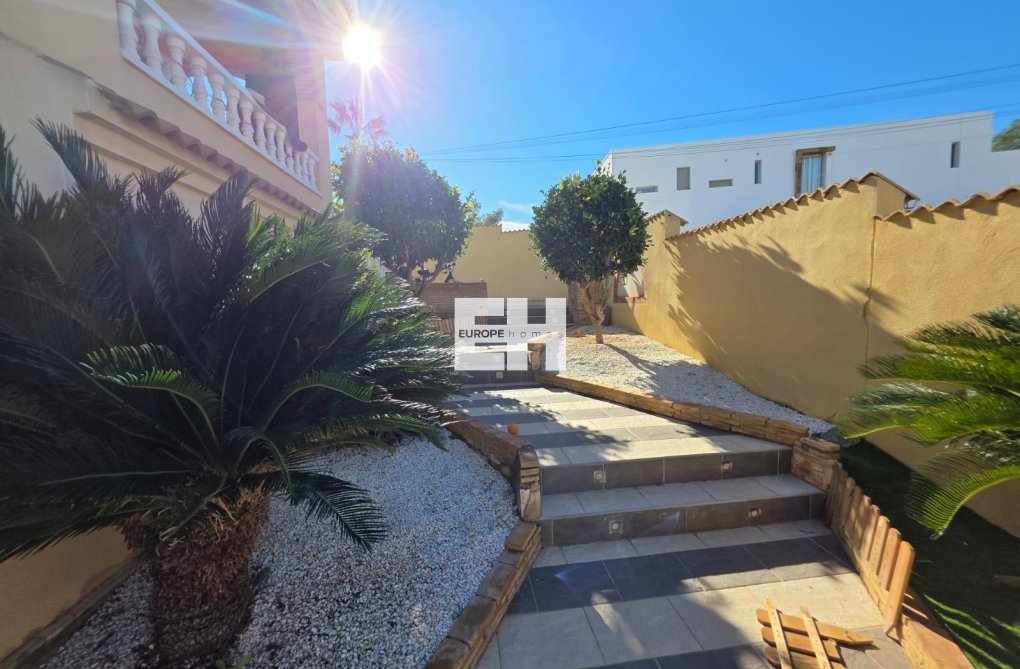 Revente - villa - Orihuela Costa - Villamartín-las Filipinas
