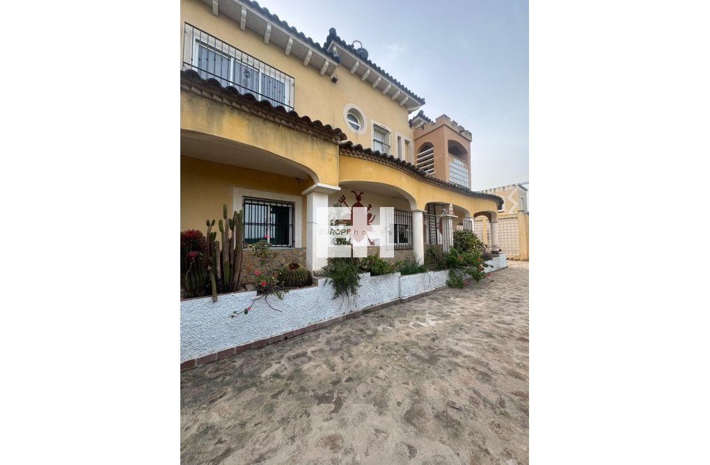 Revente - villa - Orihuela - La Campaneta