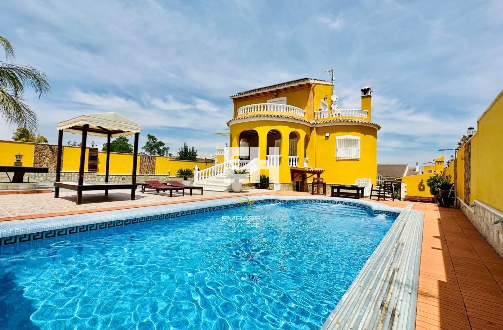 Revente - villa - Orihuela - Urb. Montepinar