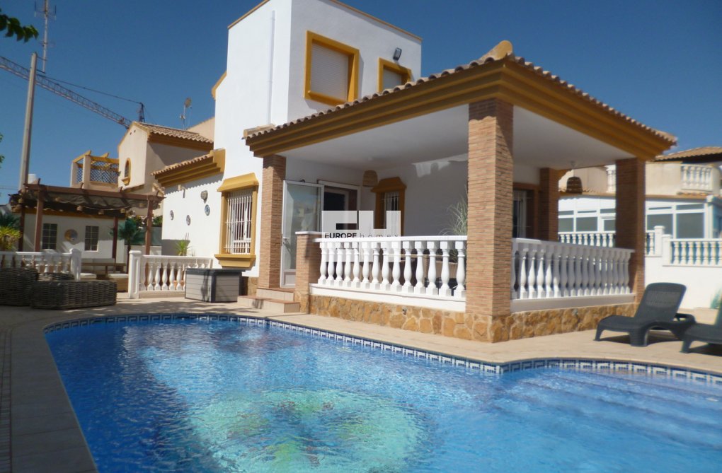 Revente - villa - Pilar de la Horadada - Costa Blanca