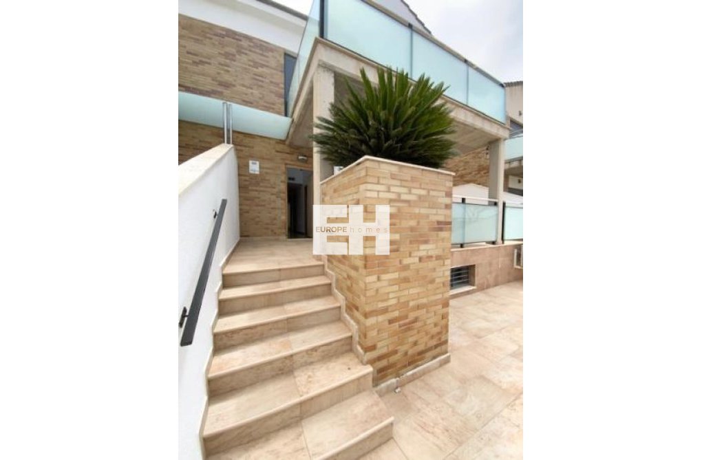 Revente - villa - Roldan - Inland