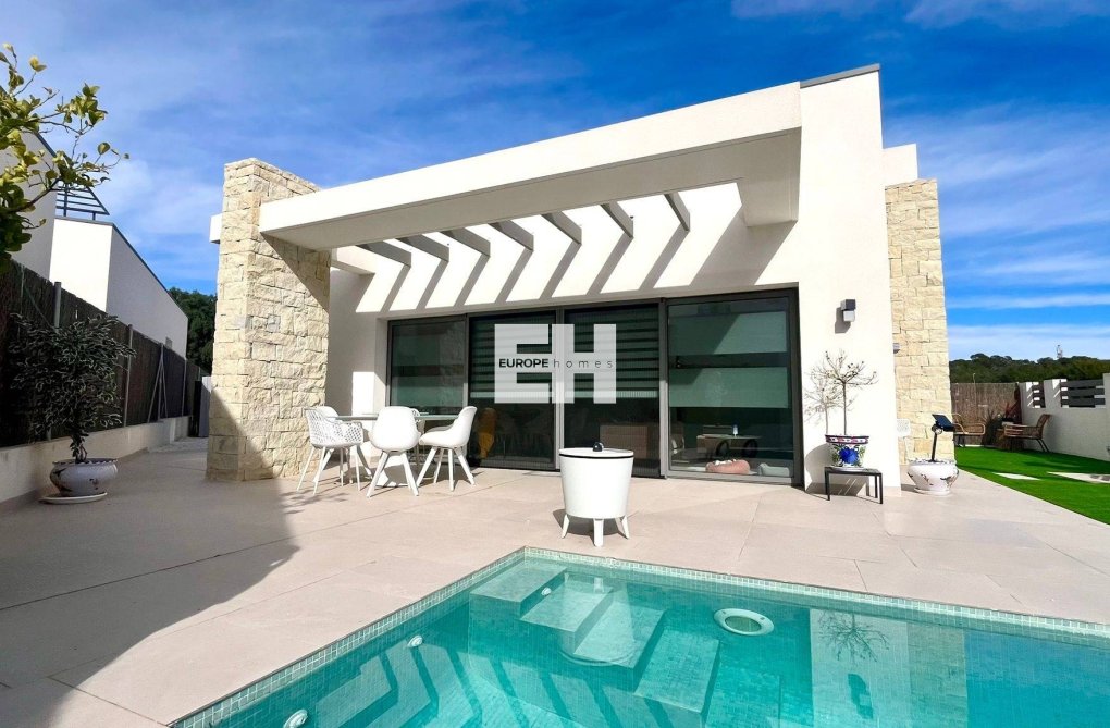 Revente - villa - San Miguel de Salinas - Urbanizacion Blue Lagoon
