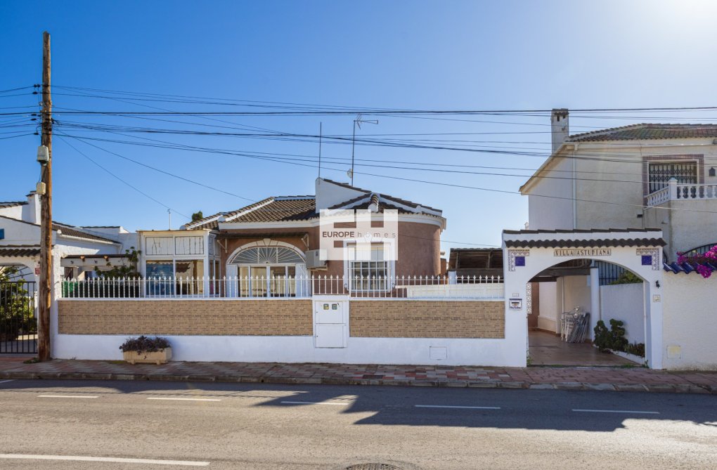 Revente - villa - Torrevieja - Costa Blanca