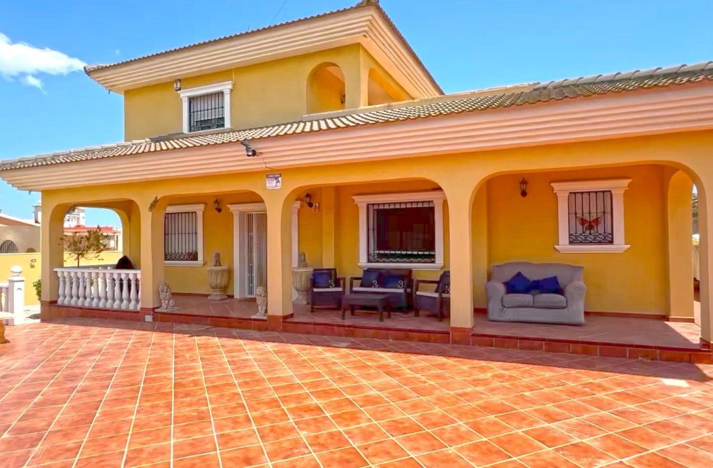 Revente - villa - Torrevieja - Costa Blanca