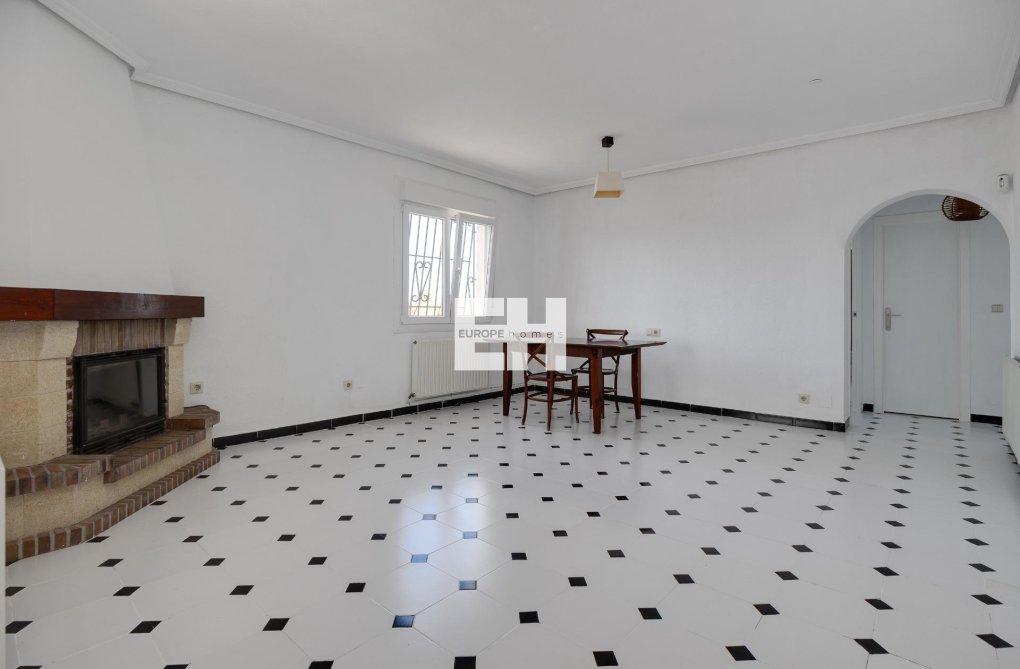 Revente - villa - Torrevieja - La Siesta - El Salado - Torreta