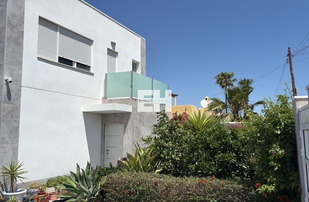 Revente - villa - Torrevieja - La Siesta - El Salado - Torreta