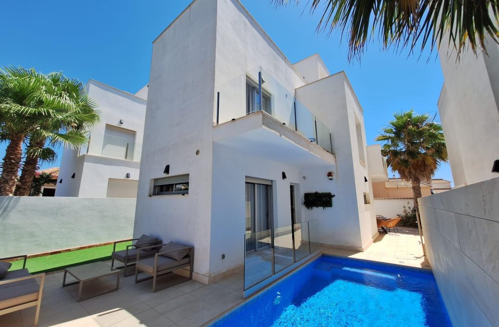 Revente - villa - Torrevieja - Los Frutales