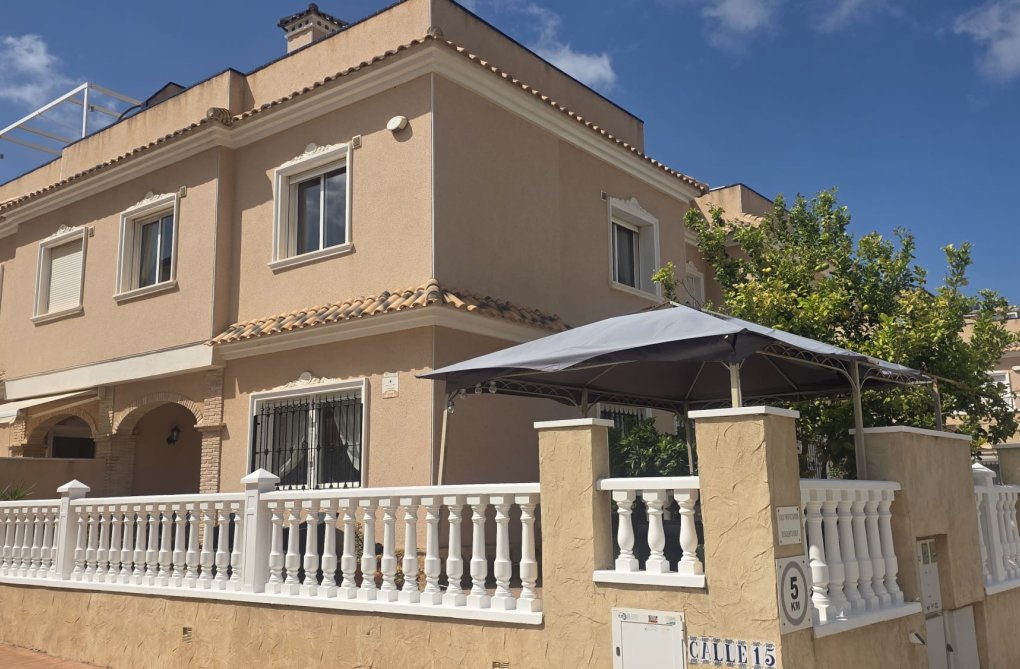Revente - villa - Villamartin - Costa Blanca
