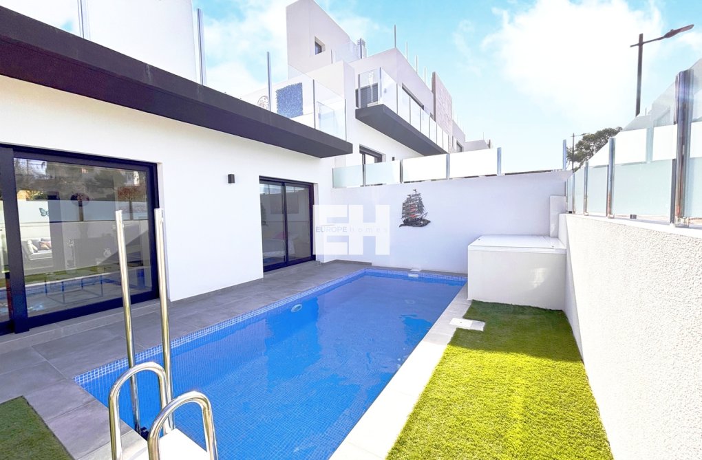 Revente - villa - Villamartin - Costa Blanca