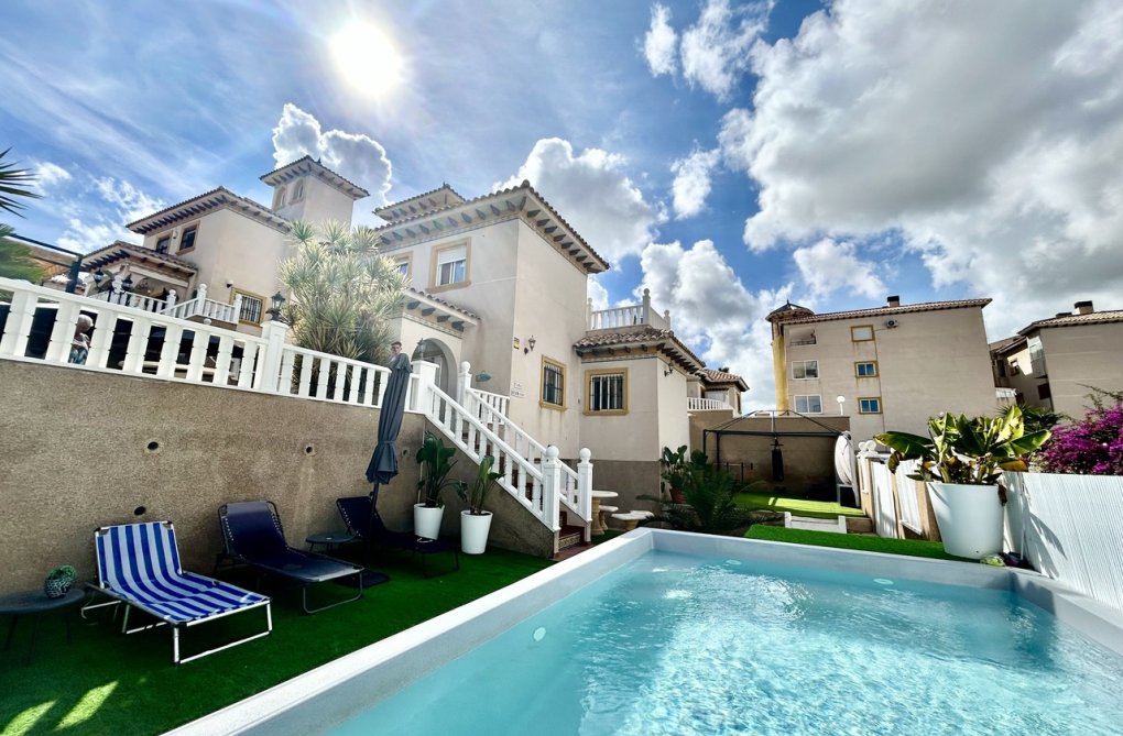 Revente - villa - Villamartin - Costa Blanca