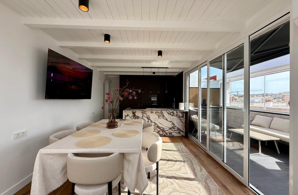 Segunda mano - Apartamento  - Guardamar del Segura - Centro
