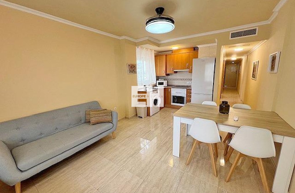 Segunda mano - Apartamento  - Guardamar del Segura - Puerto Deportivo