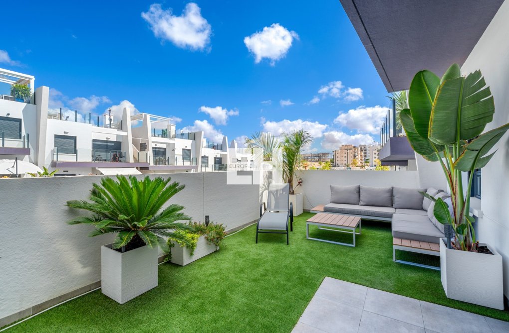 Segunda mano - Apartamento  - San Miguel de Salinas - Inland