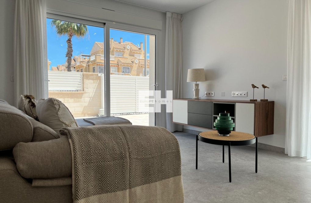 Segunda mano - Apartamento  - Torrevieja - Aguas Nuevas