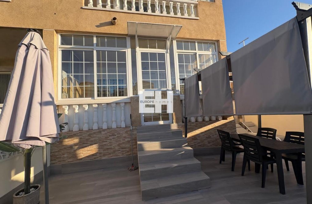 Segunda mano - Apartamento  - Torrevieja - aqua nuevas