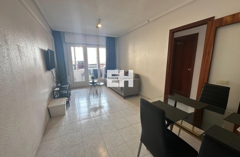 Segunda mano - Apartamento  - Torrevieja - Centro