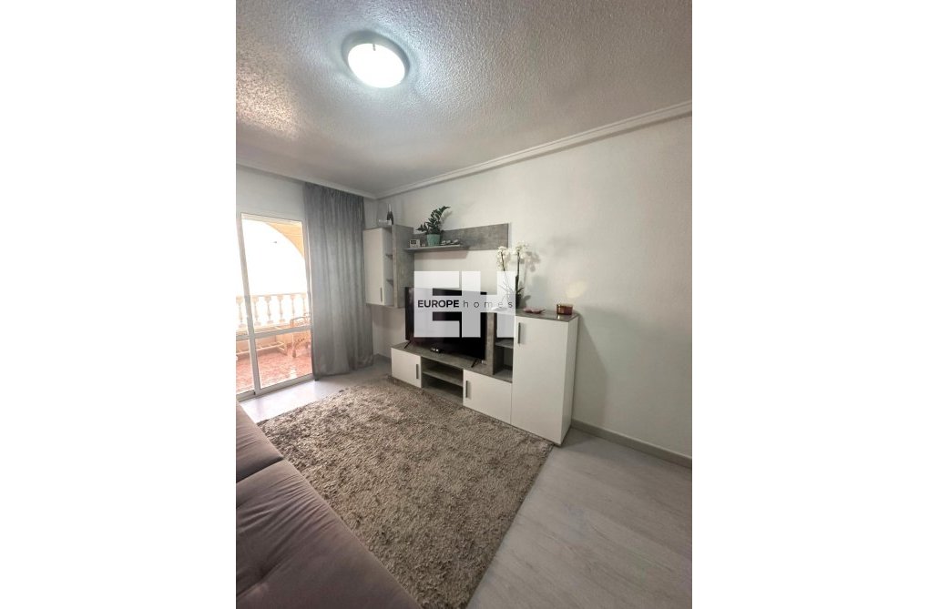 Segunda mano - Apartamento  - Torrevieja - Centro