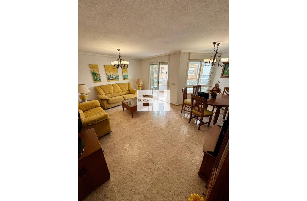 Segunda mano - Apartamento  - Torrevieja - Centro