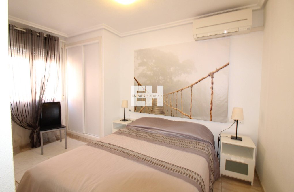 Segunda mano - Apartamento  - Torrevieja - Centro
