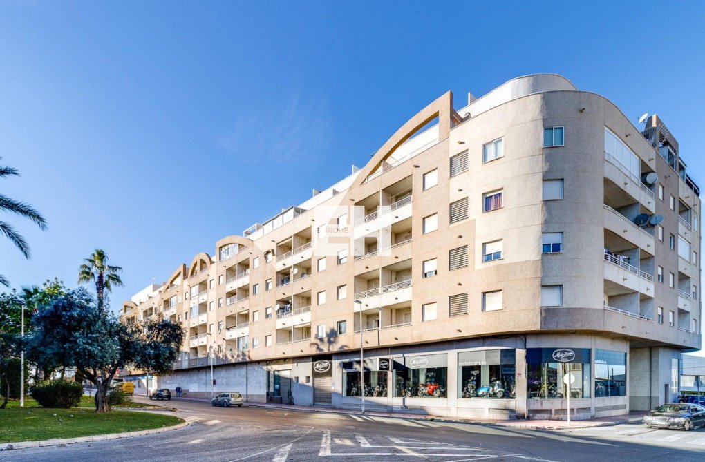 Segunda mano - Apartamento  - Torrevieja - Centro