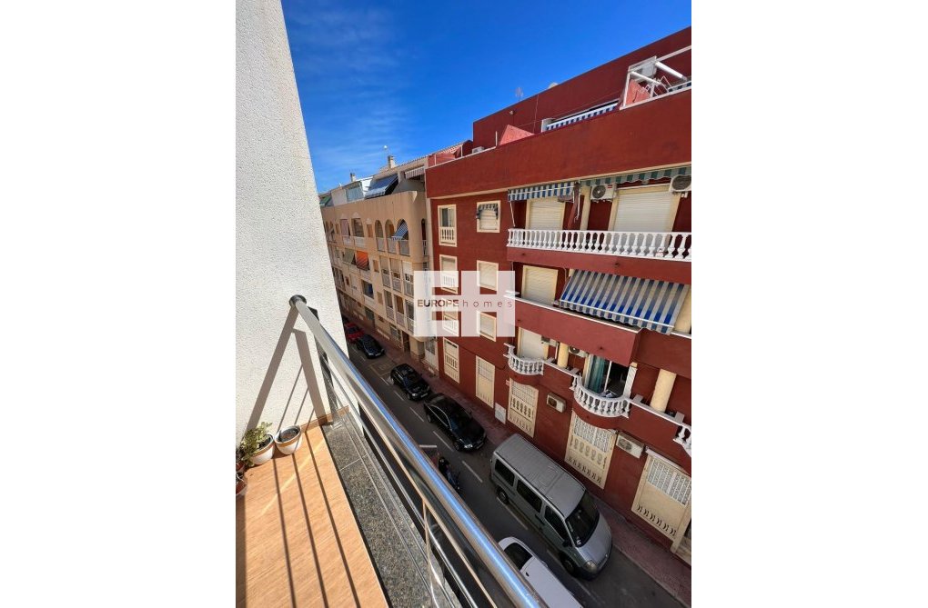 Segunda mano - Apartamento  - Torrevieja - Centro