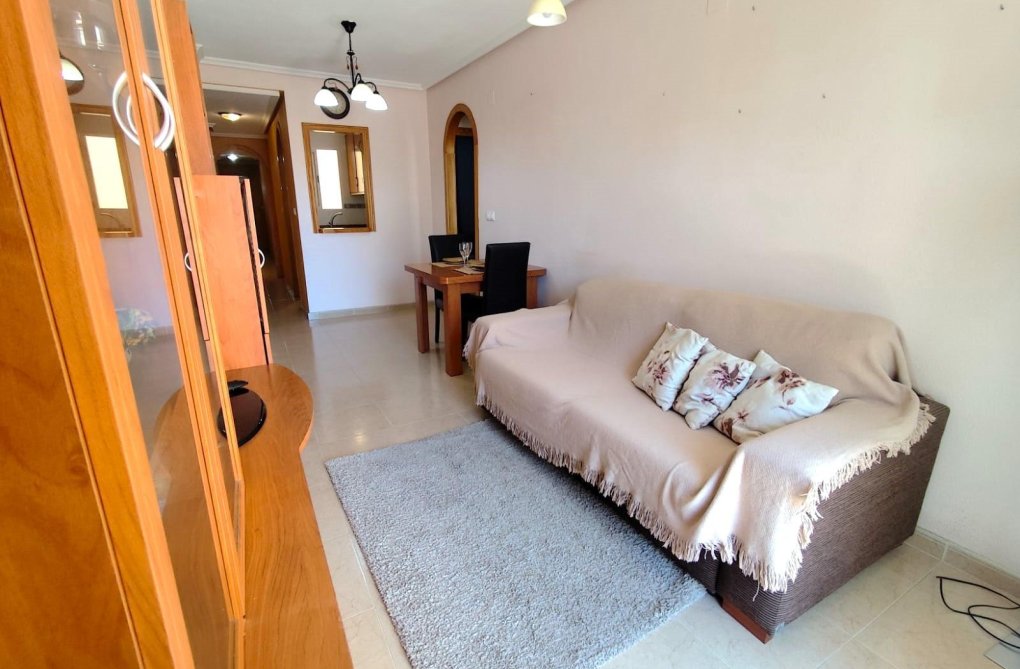 Segunda mano - Apartamento  - Torrevieja - Centro