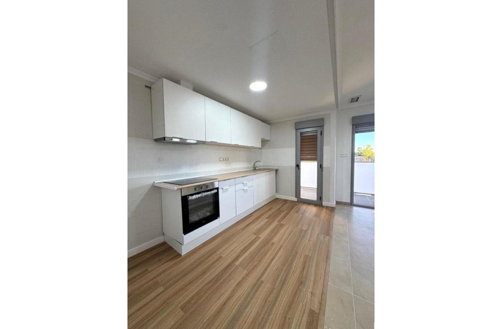 Segunda mano - Apartamento  - Torrevieja - Centro