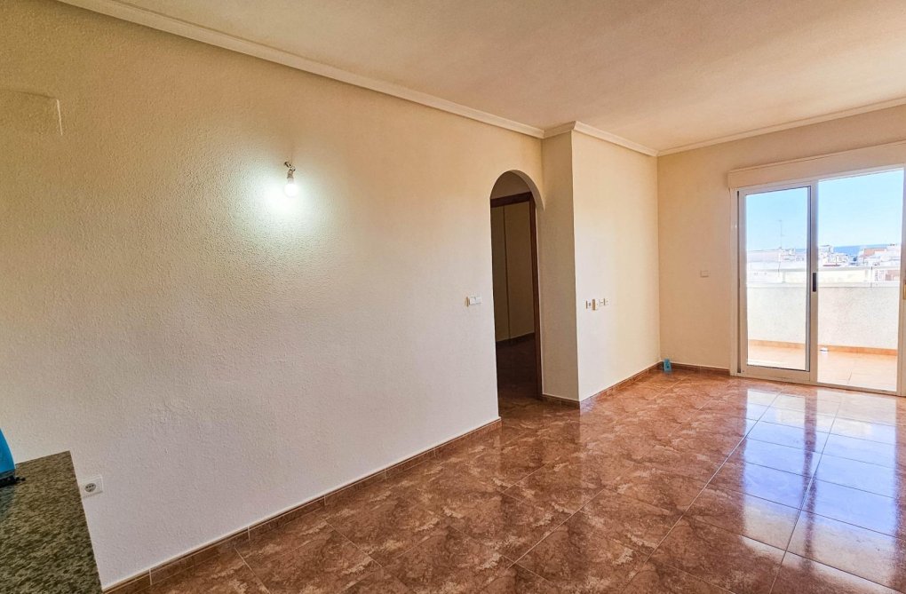 Segunda mano - Apartamento  - Torrevieja - Centro