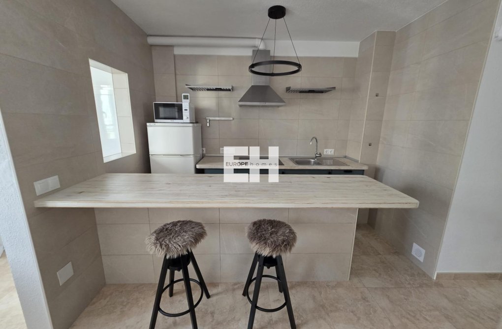 Segunda mano - Apartamento  - Torrevieja - La Mata Pueblo