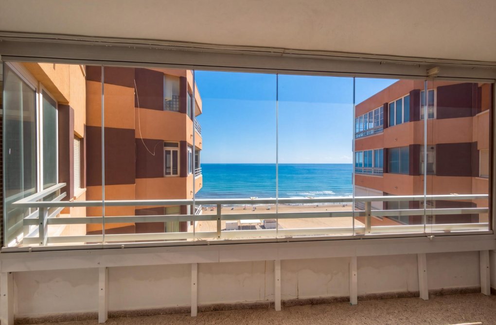 Segunda mano - Apartamento  - Torrevieja - La Mata Pueblo