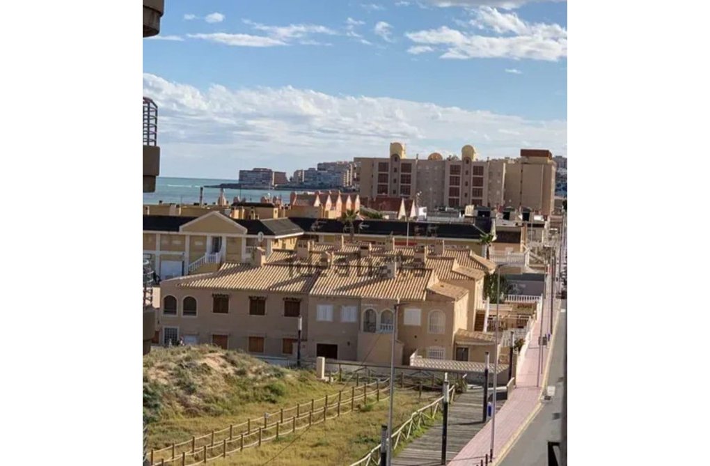 Segunda mano - Apartamento  - Torrevieja - La Mata