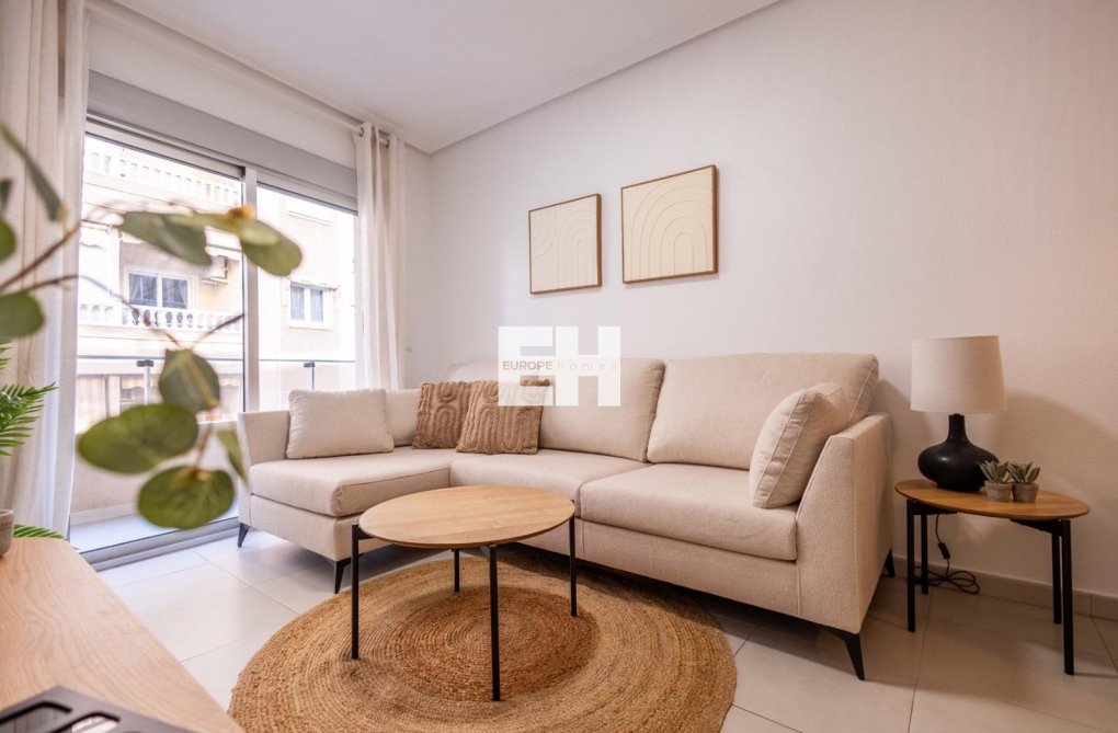 Segunda mano - Apartamento  - Torrevieja - Las Calas