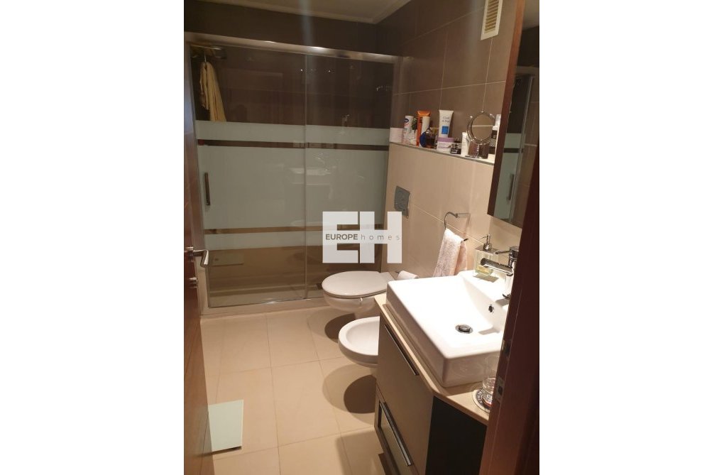 Segunda mano - Apartamento  - Torrevieja - Las Piscinas Naturales