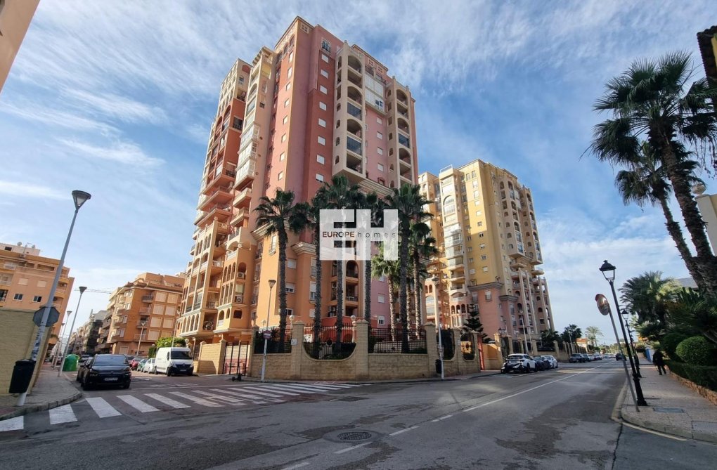 Segunda mano - Apartamento  - Torrevieja - Los Frutales