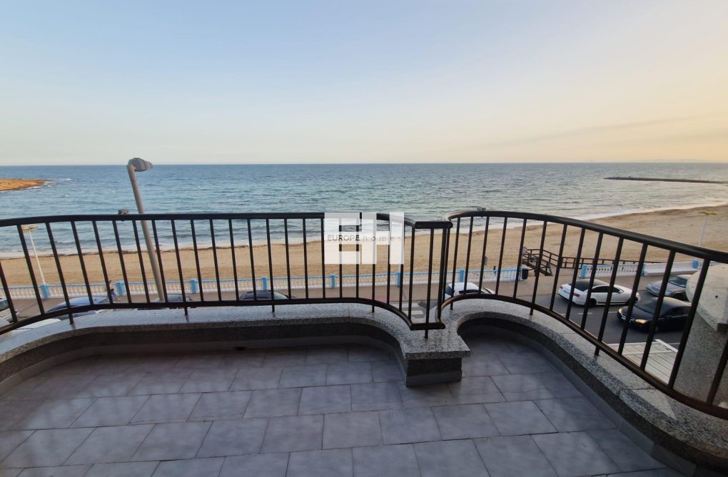 Segunda mano - Apartamento  - Torrevieja - Playa de los Locos