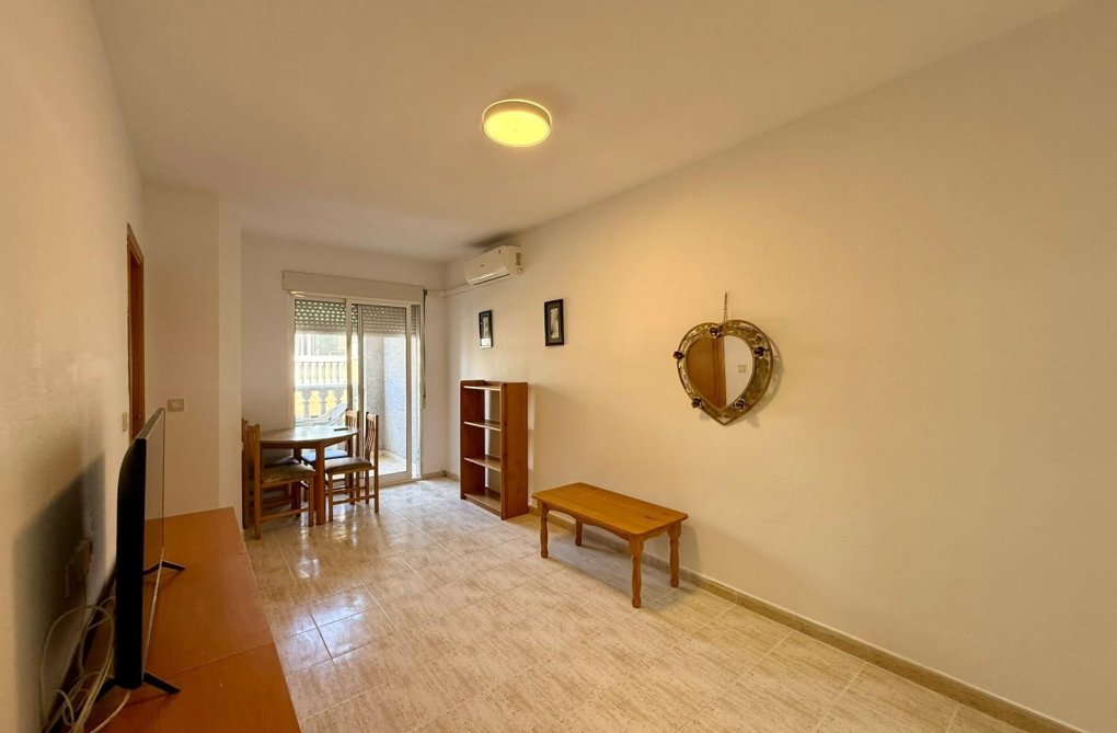 Segunda mano - Apartamento  - Torrevieja - Playa de los Locos