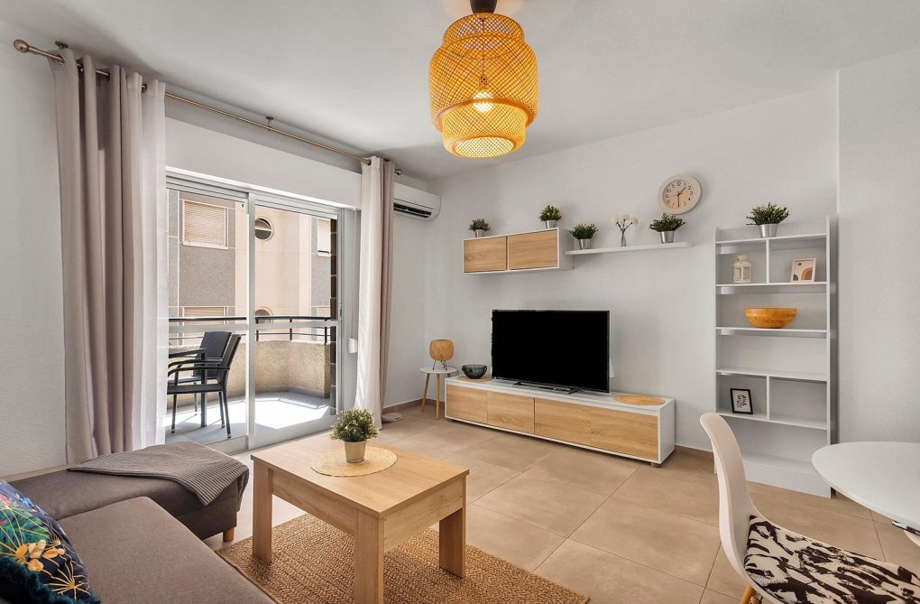Segunda mano - Apartamento  - Torrevieja - Playa de los Locos