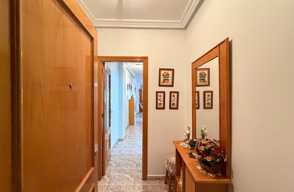 Segunda mano - Apartamento  - Torrevieja - Playa del Cura