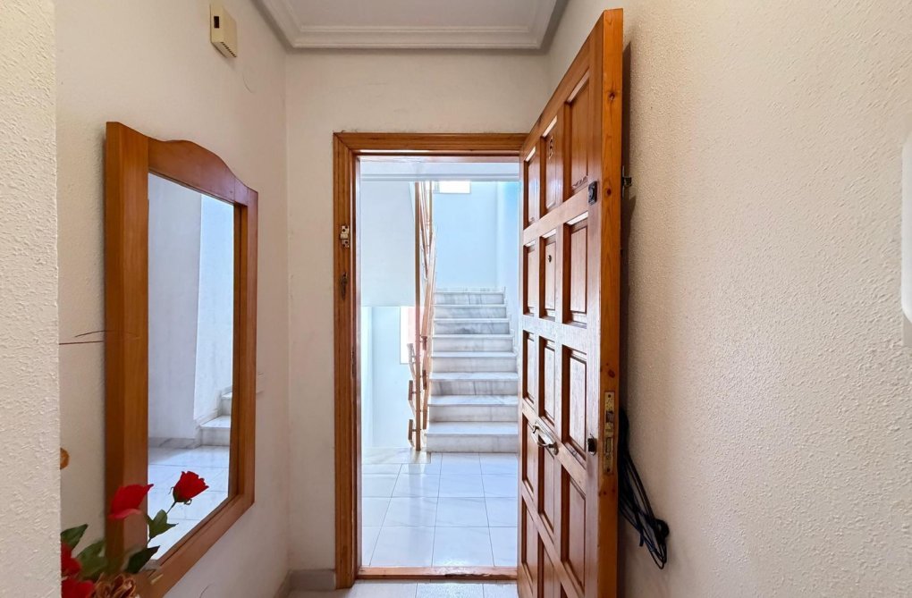 Segunda mano - Apartamento  - Torrevieja - Playa del Cura