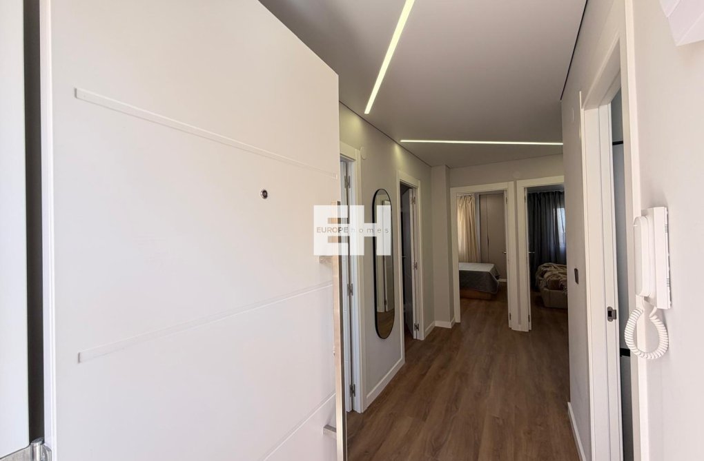 Segunda mano - Apartamento  - Torrevieja - Punta Prima