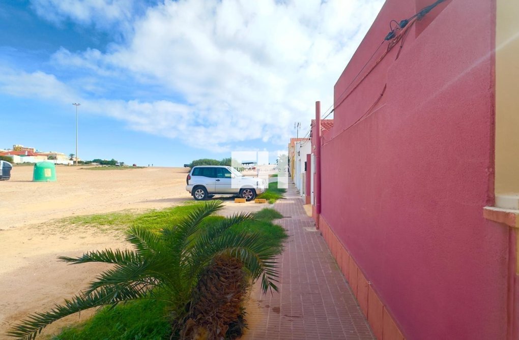 Segunda mano - Apartamento  - Torrevieja - Zona Los Frutales