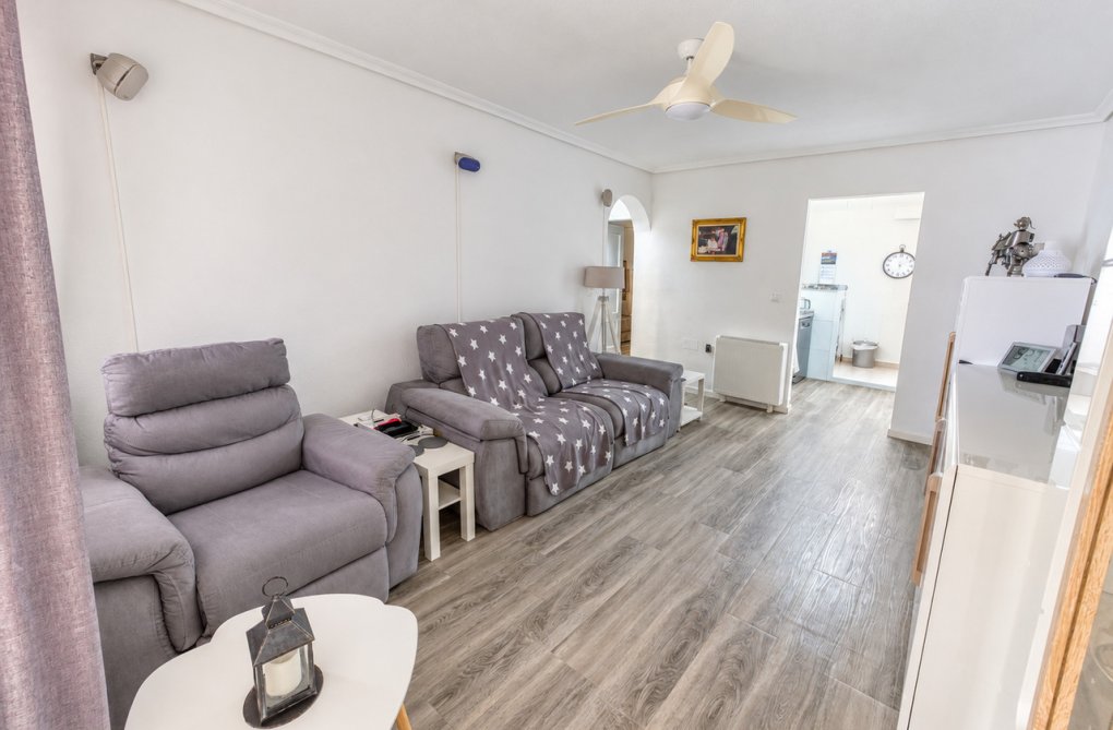 Segunda mano - Apartamento  - Vistabella Golf Entre Naranjos - Inland