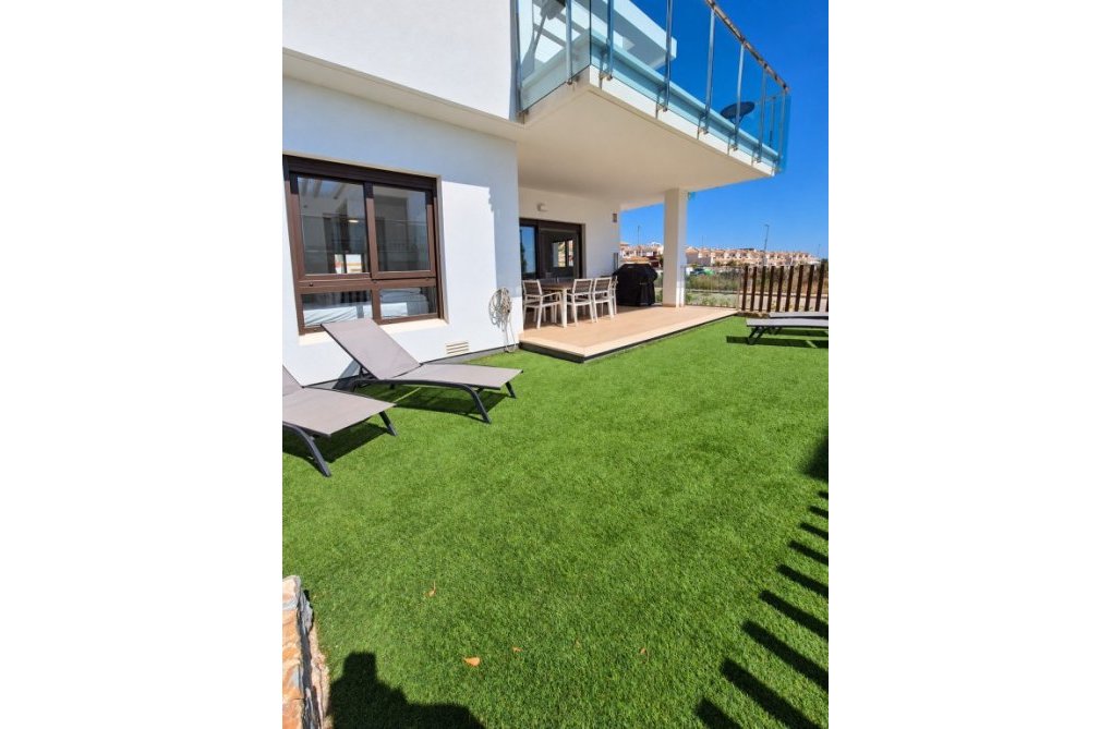 Segunda mano - Apartamento  - Vistabella Golf Entre Naranjos - Inland